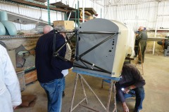 Cloison pare-feu et bâti moteur